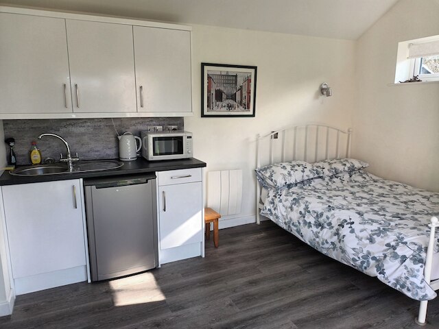 モダン デタッチド バンガロー