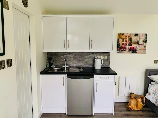 モダン デタッチド バンガロー