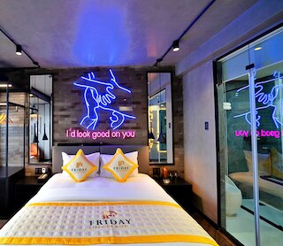 HANZ金曜日プレミアムホテル