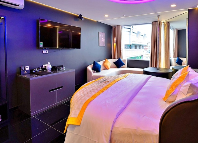 HANZ金曜日プレミアムホテル