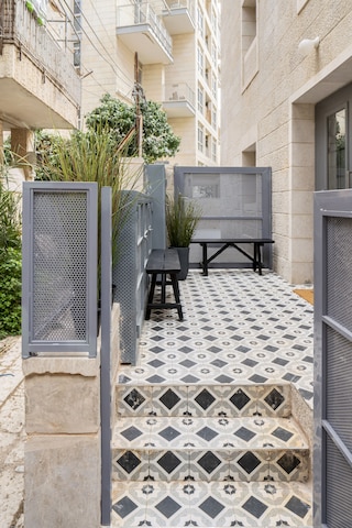 ミスター アグリッパ - バイ TLV2 ゴー