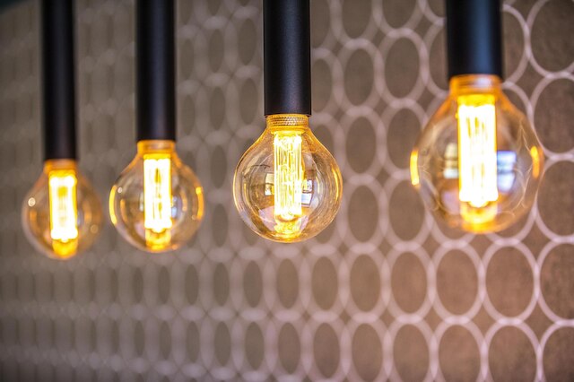 ロイヤル ホテル バイ ナイトキャップ ソーシャル