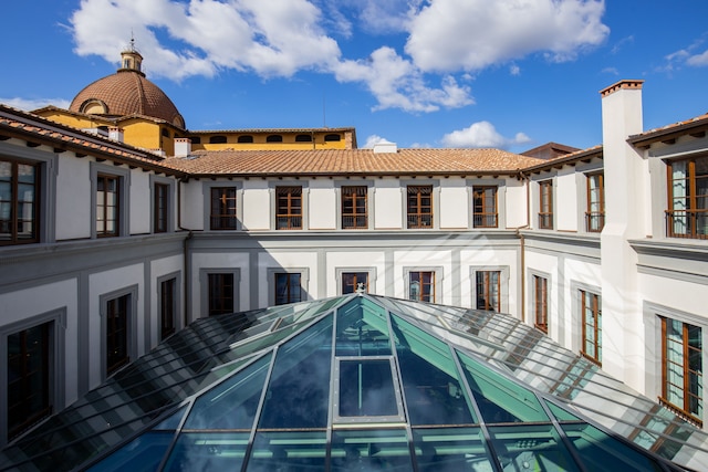 25 アワーズ  ホテル フローレンス ピアッツァ サン パオリーノ