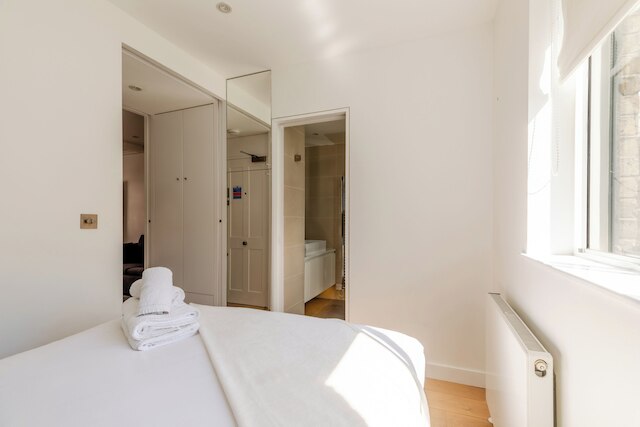 ソーホー バイ エクセル アパートメンツ