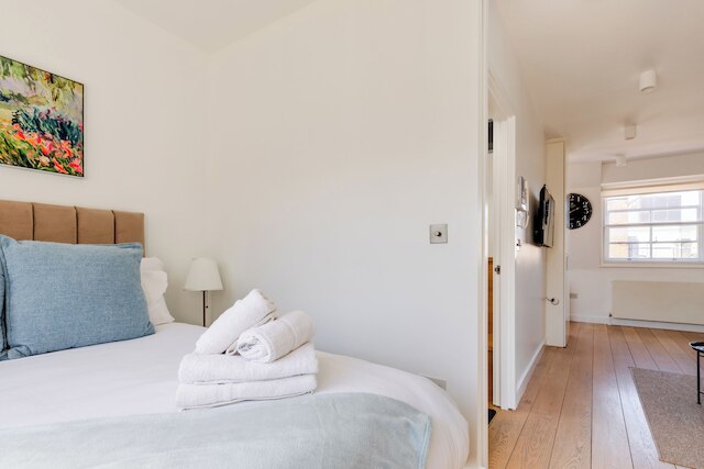 ソーホー バイ エクセル アパートメンツ