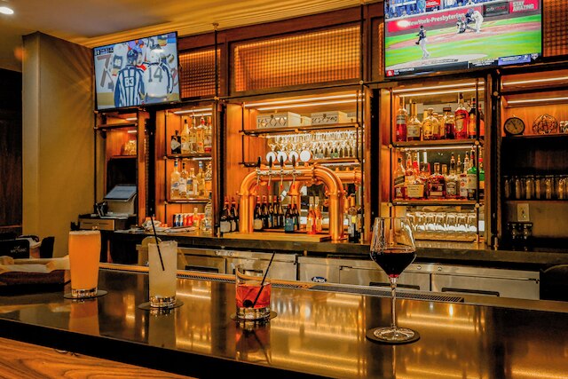 フォー ポインツ BY シェラトン オースティン エアポート