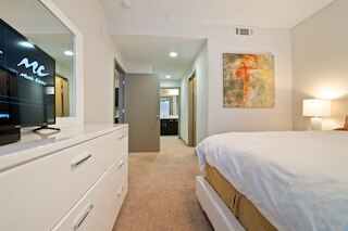 グローバル ラグジュアリー スイーツ オースティン ダウンタウン