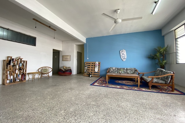 OYOホーム90295 ビーコンホームステイクチン