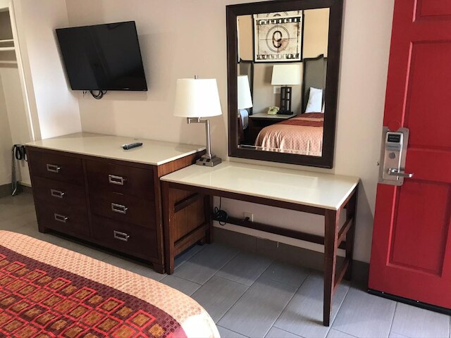 エコノミー イン LAクス