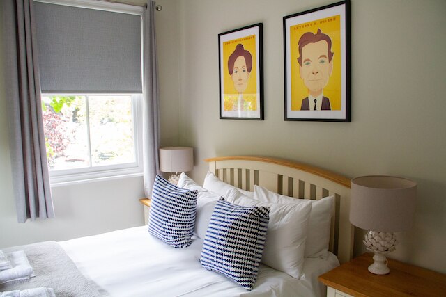 ロック キーパーズ コテージ - ディタッチド ハウス イン ザ シティ