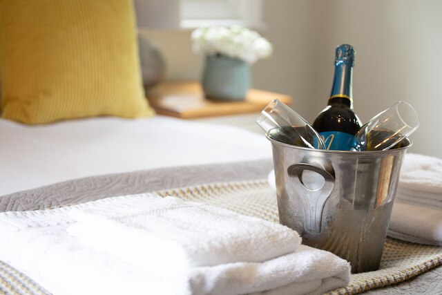 ロック キーパーズ コテージ - ディタッチド ハウス イン ザ シティ