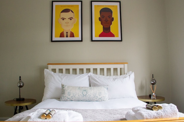 ロック キーパーズ コテージ - ディタッチド ハウス イン ザ シティ