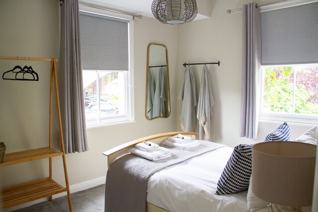 ロック キーパーズ コテージ - ディタッチド ハウス イン ザ シティ