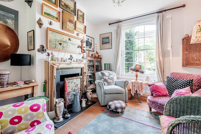 エンチャンティン ハマースミス ホーム クロース トゥ シェパーズ ブッシュ バイ アンダーテドーアマット