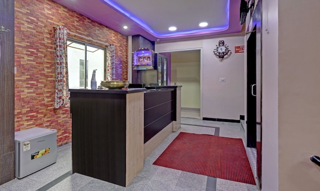 グル コンフォート 100 m フロム アポロ ホスピタル