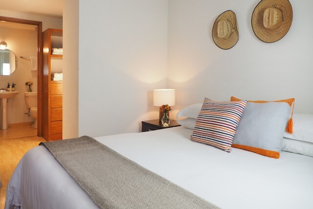 エンカンタドール ベルリン バイ ザ ローカル ウェイ