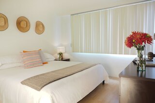 エンカンタドール ベルリン バイ ザ ローカル ウェイ