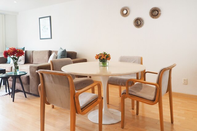 エンカンタドール ベルリン バイ ザ ローカル ウェイ