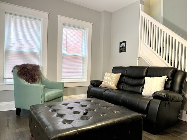 テキサス ホールドエム デュプレック - 3 ベッドルーム フリー パーキング