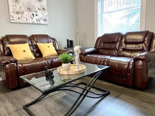 テキサス ホールドエム デュプレック - 3 ベッドルーム フリー パーキング