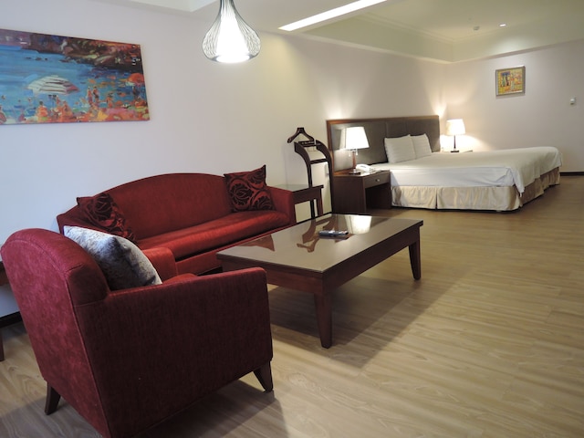 CHECK inn Taipei Neihu