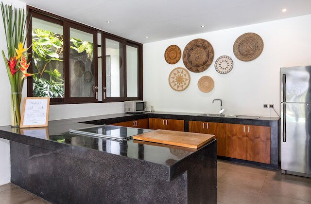 ヴィラ アリス ドゥア バイ ヴィラ ファインダー