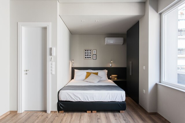 WYズ アテネ アパートメンツ バイ アップストリート