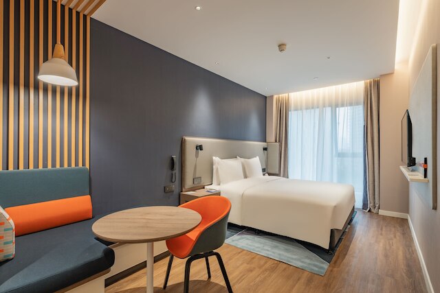 Holiday Inn Express Shanghai Expo Centre by IHG