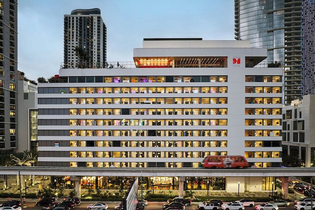 シチズンM マイアミ ワールドセンター