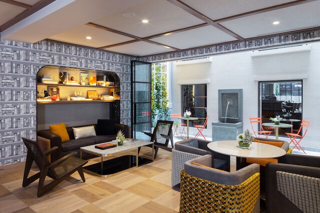 ザ アレスト ホテル