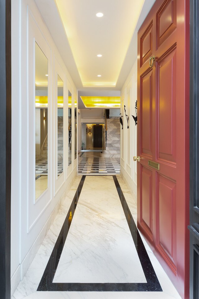 ザ アレスト ホテル