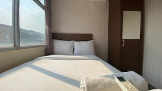 ロワー フロア アンド シンプリー モダン22ッBR アパートメント アット ザ ジャルディン チハンペラス