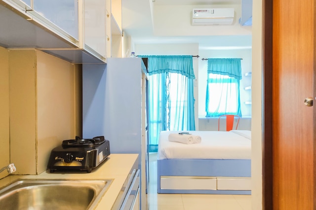 コンフォータブル スタジオ ルーム アット ヴィダ ビュー マカッサル アパートメント