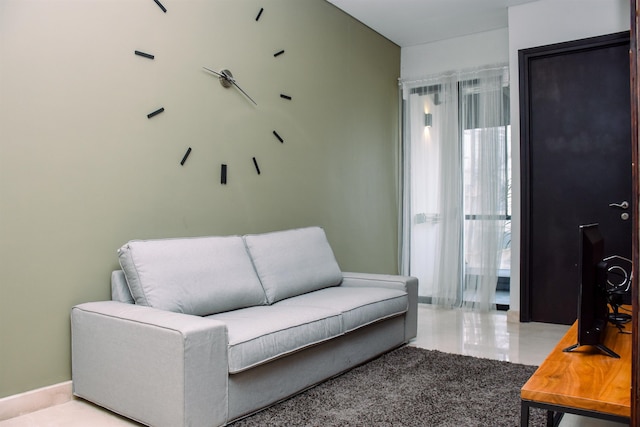 スーパー アンド ブランド ニュー 2ッBRム アット スディルマン スイーツ アパートメント