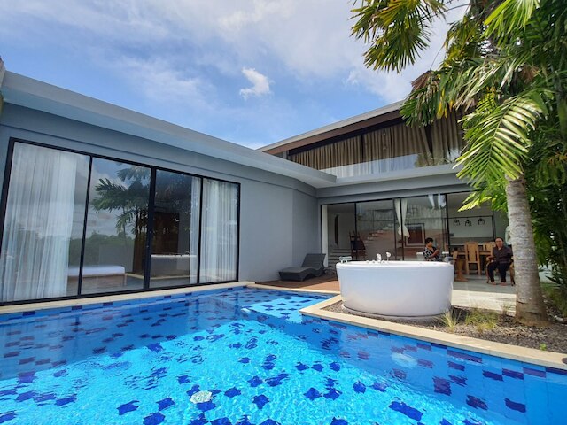 マンダ・ヴィラ・バイ・ズズ