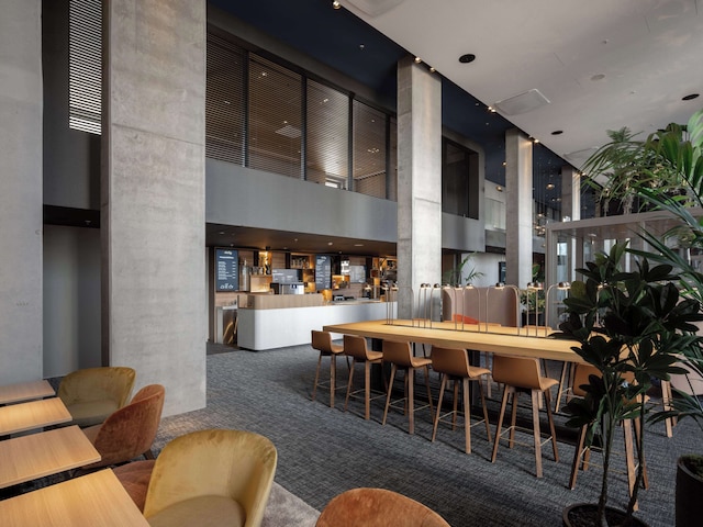 b'mine フランクフルト エアポート