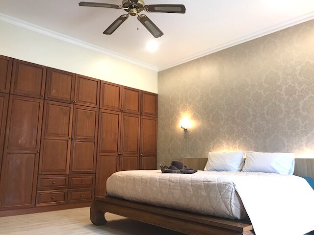 ビュー タレイ ヴィラ - パタヤ ホリデイ ハウス