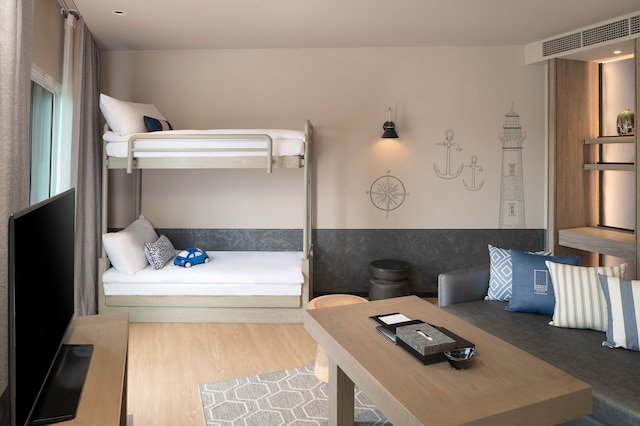 クロス パタヤ プラタムナク