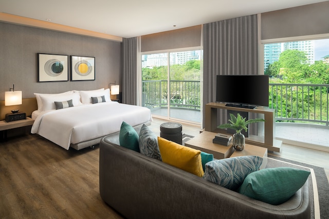 クロス パタヤ プラタムナク