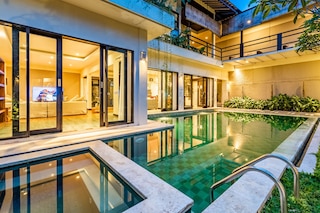 アネッダ メルタ サリ ヴィラ