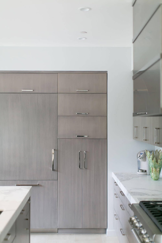 ウィスパリング アイリス