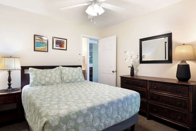 サーフ & ラケット クラブ #24 ニュー ベッドズ, ニュー ユー！