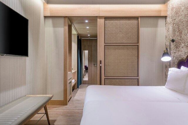 ケレンシア デ セビリャ オートグラフ コレクション