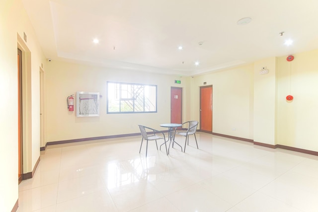 OYO 817 ビスタ アパーテル