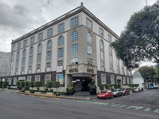 ホテル プラザ ベリシス - ソロ アダルトス