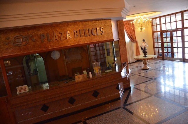 ホテル プラザ ベリシス - ソロ アダルトス