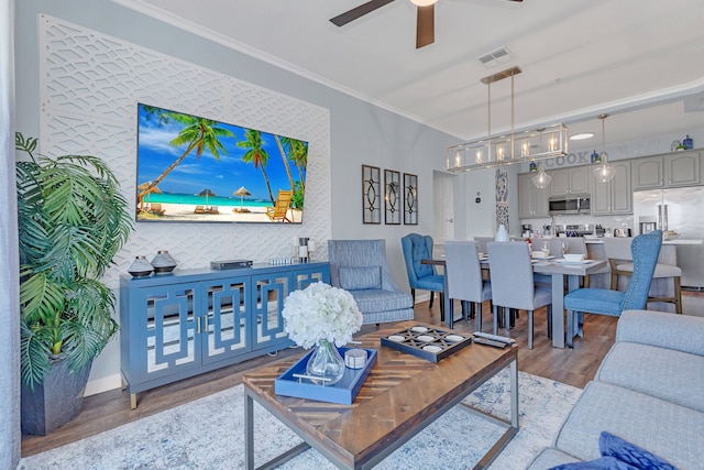 コンドミニアム W / プライム ビュー オブ レイク プール & ファイアワークス !