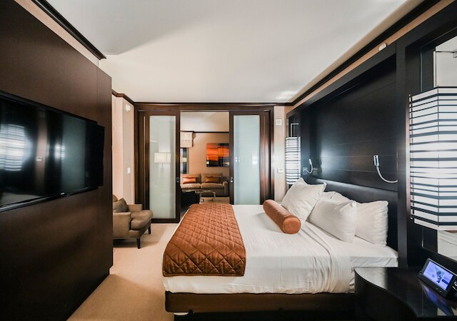 ストリップビュースイーツ アット ヴィダラ