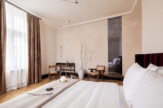 ゾーラ ホテル - パレ デゥ ボエーム