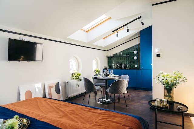 エステリー12 - ロフトアフェアコレクション